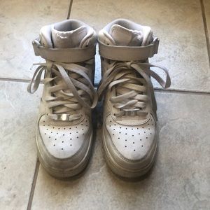 Nike Air Force 1 High top.